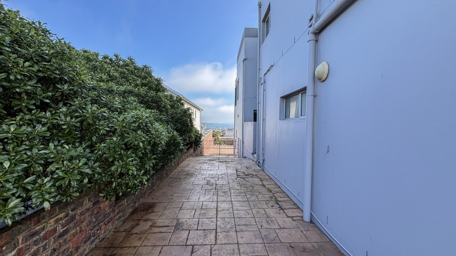 To Let 7 Bedroom Property for Rent in Myburgh Park Western Cape